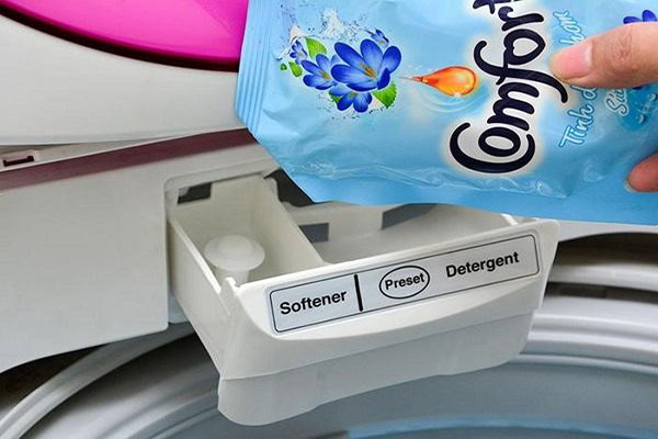 Cách cho nước xả vải vào máy giặt Toshiba, bạn đã biết chưa?
